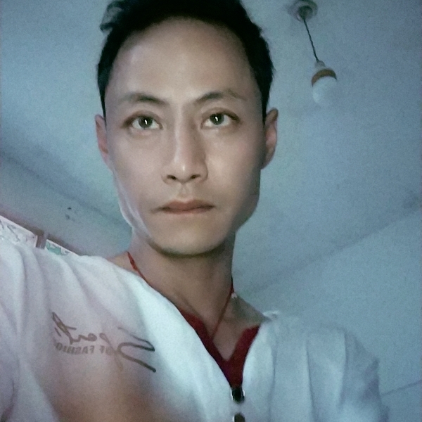 冥王星饱满的照片