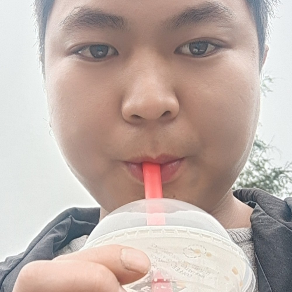 蓝天多么失眠的照片