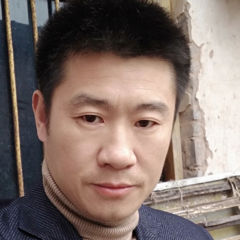 月饼浅吻寂寞的照片