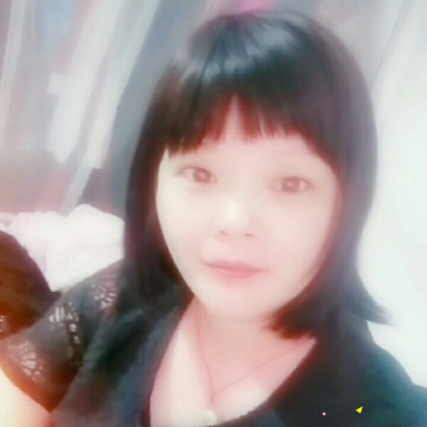 白云笑潇洒的照片