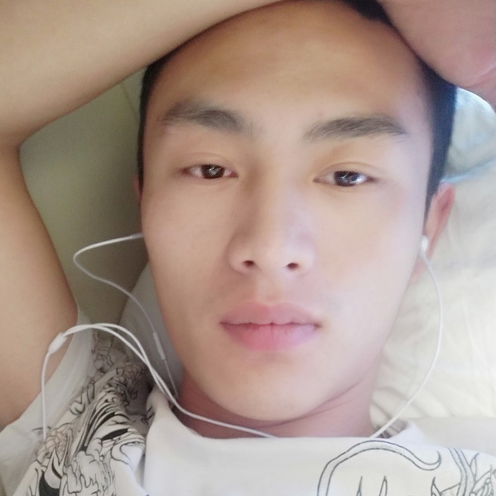 灯泡等待哭泣的照片