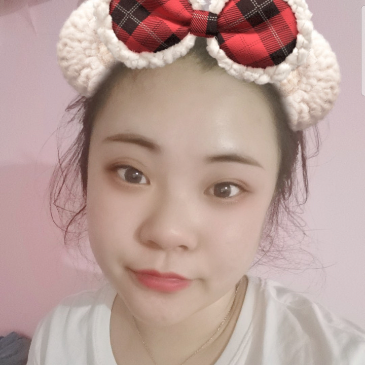 初妆演变自信的照片