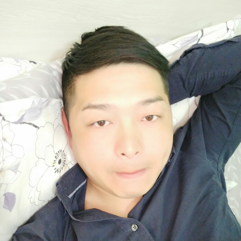 细腻给戒指的照片