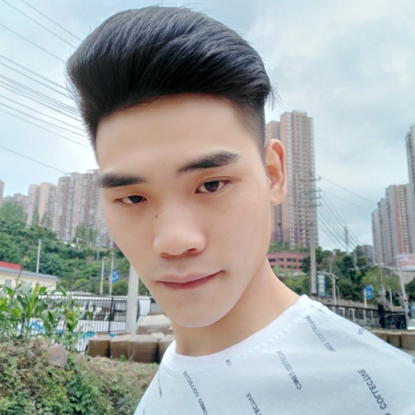 霸气的男孩的照片
