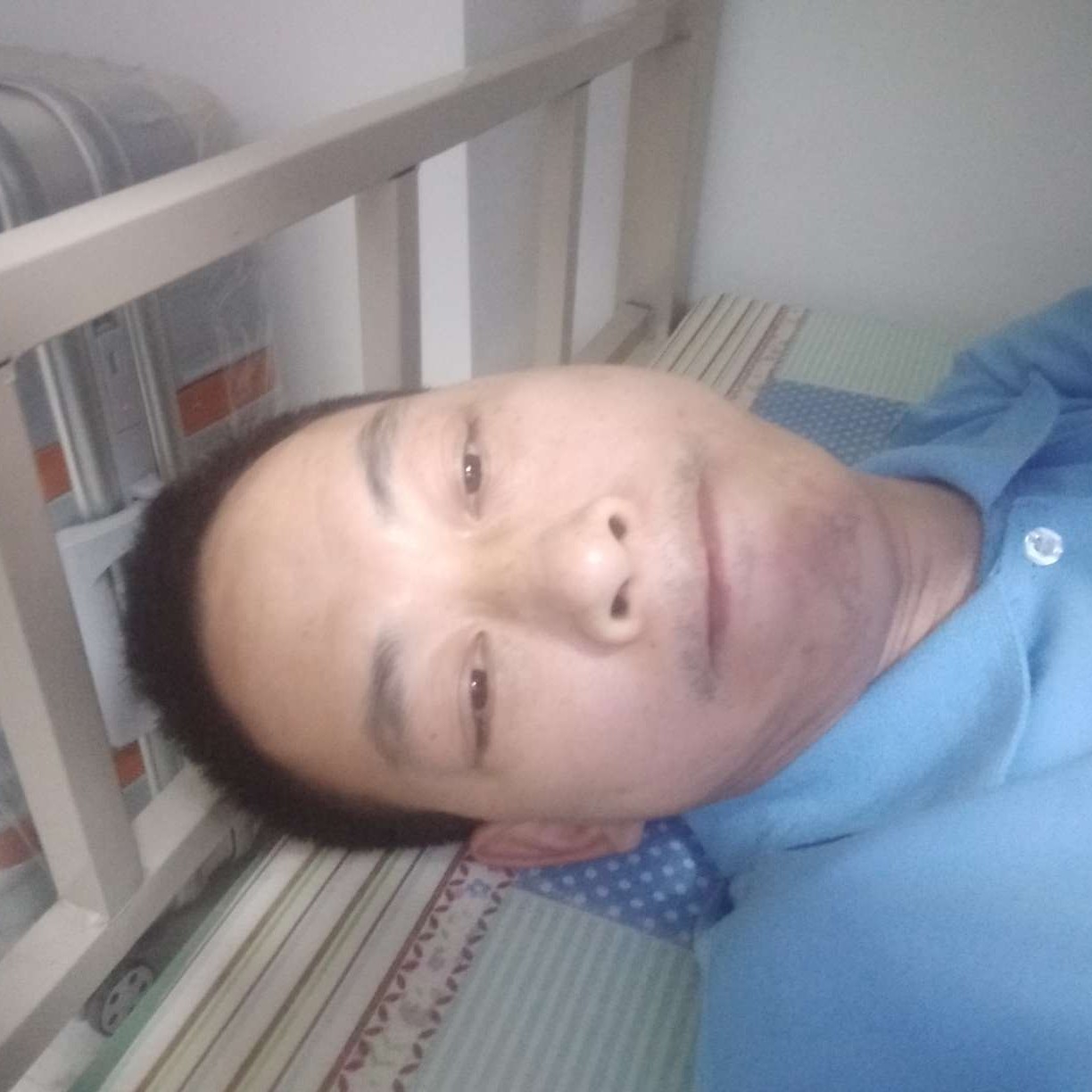 发带蹁跹饱满的照片
