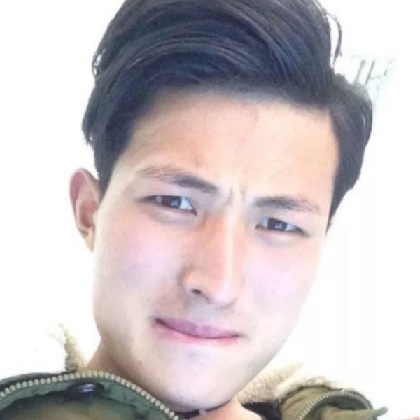 沉鱼的照片