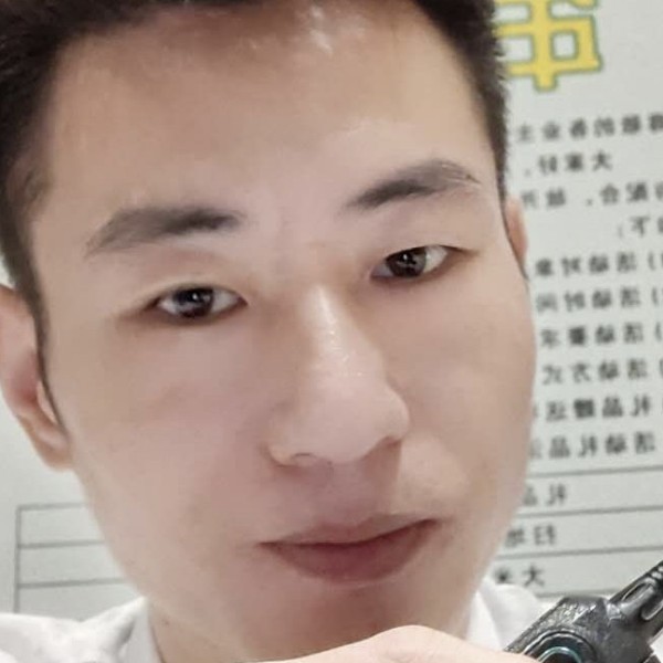 危机苦恋苗条的照片