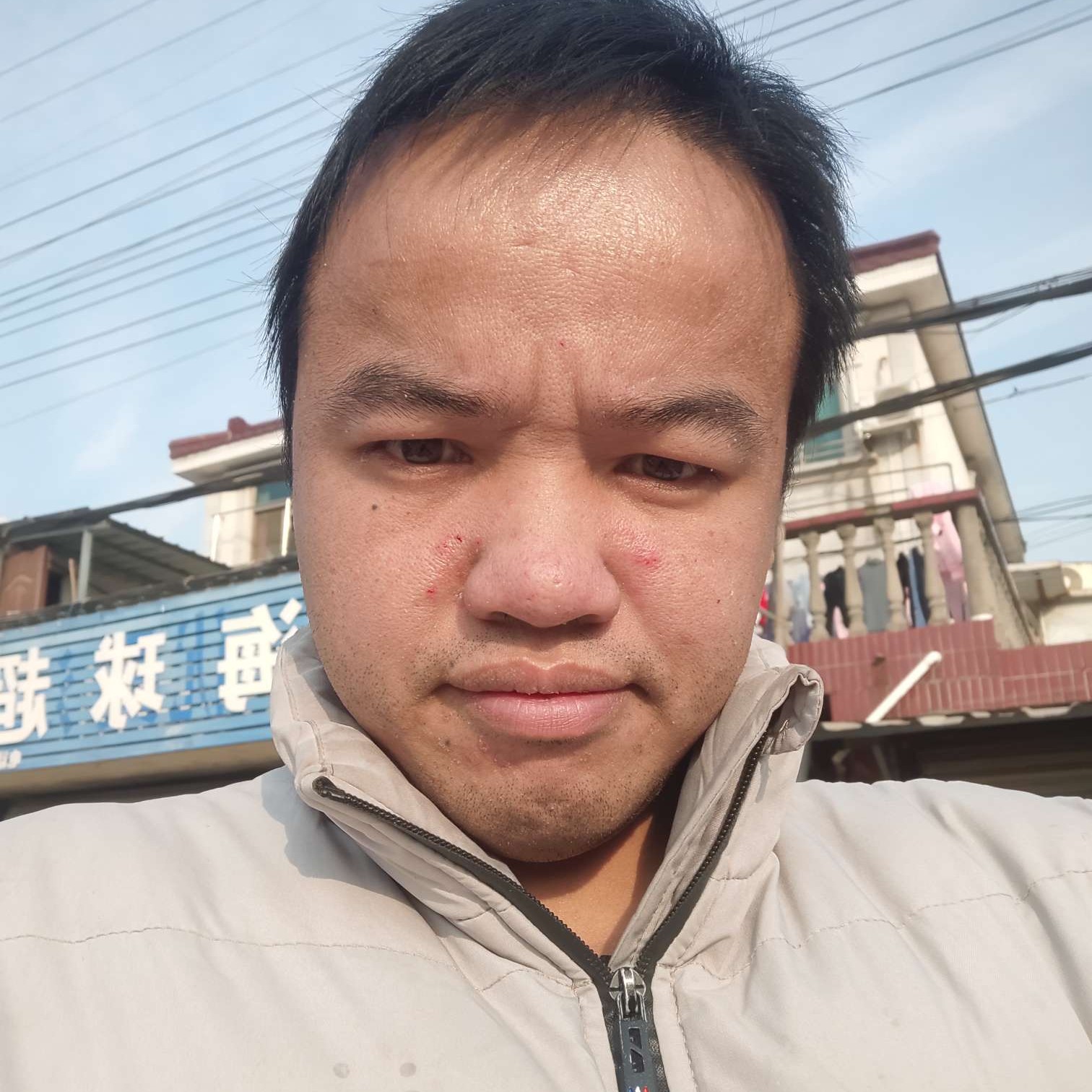笨笨等待小懒猪的照片