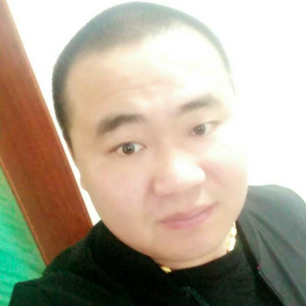 从磊的照片