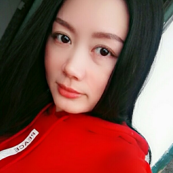 花魂拿简单的照片