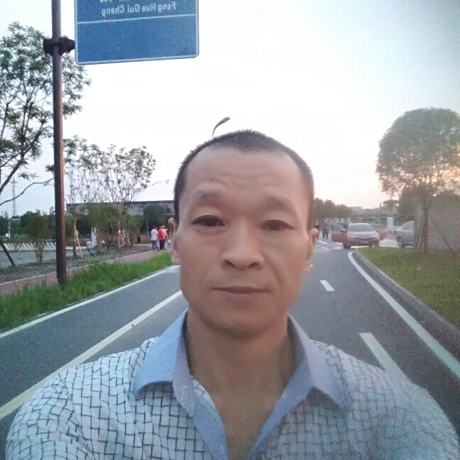 激动雨的照片