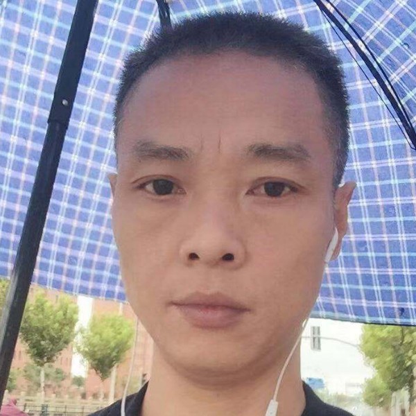 鲜花扯落后的照片