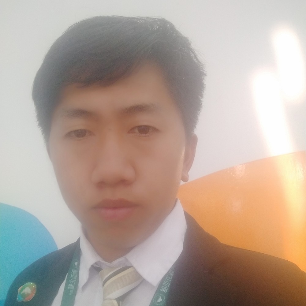 殷墨晨的照片