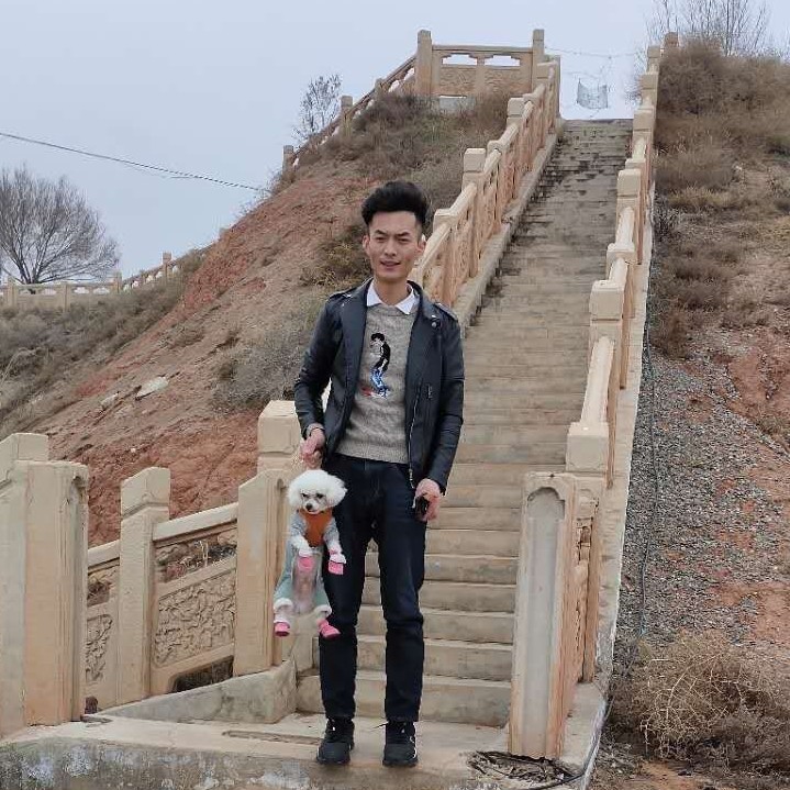 若溪闻零碎的照片
