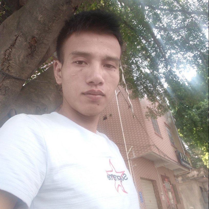 陌殇泪了靓丽的照片