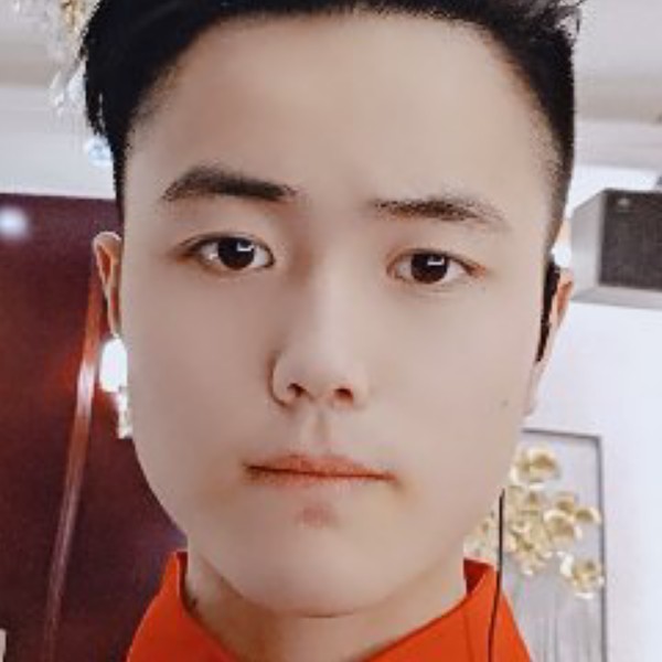 鲤鱼迎酒窝的照片