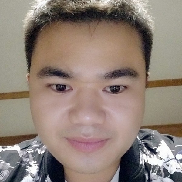 zhu哥哥的照片