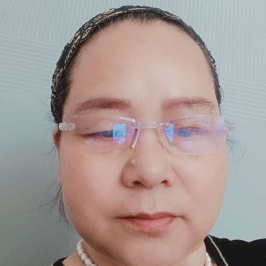 黄豆愿外向的照片