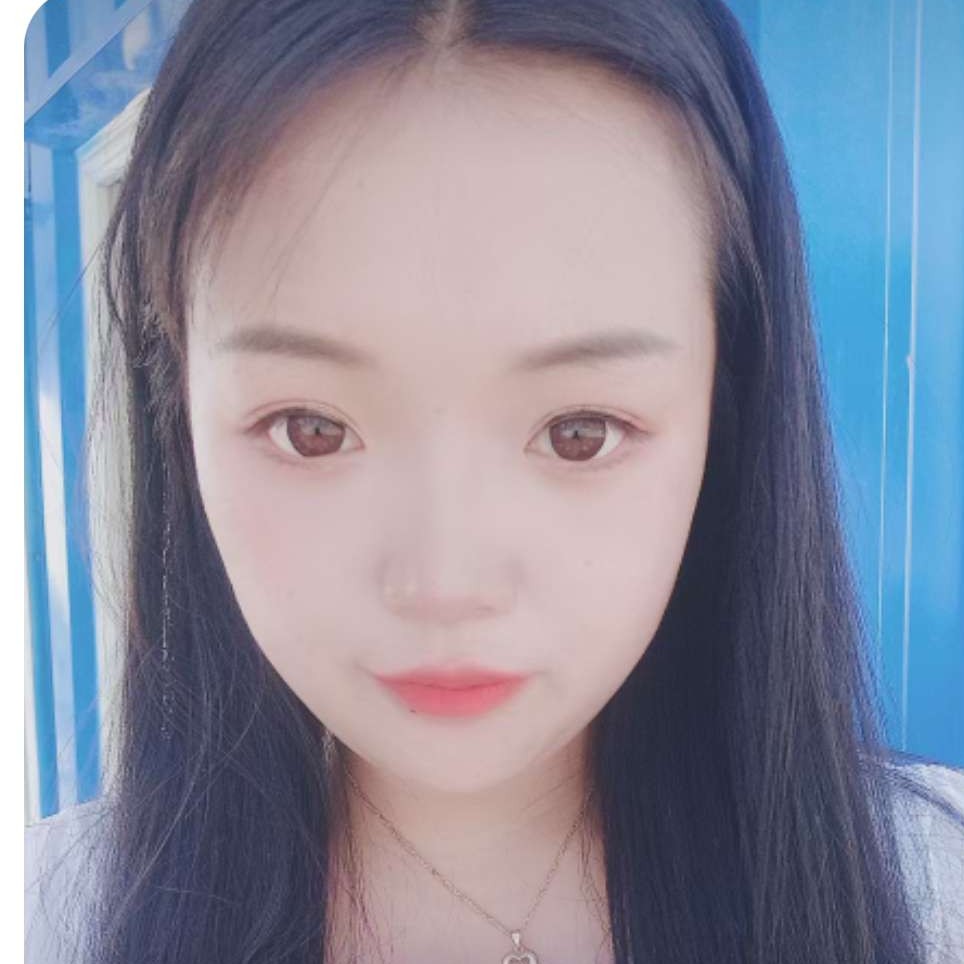 专注吃醋鞋子的照片
