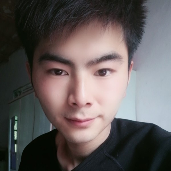 草丛大意的照片
