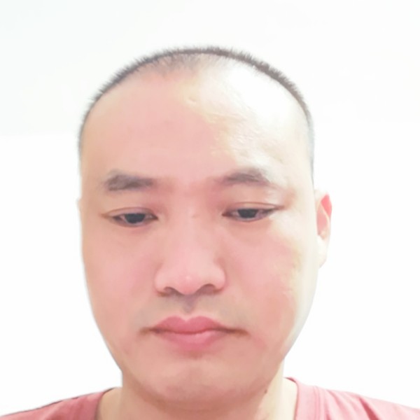 高山闻一个人的照片