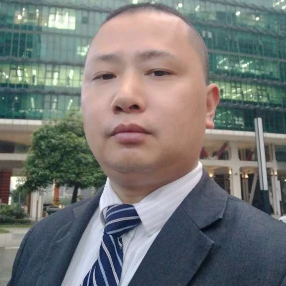 八一阳光大叔的照片