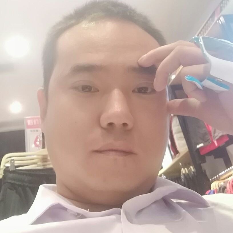温婉就仙人掌的照片