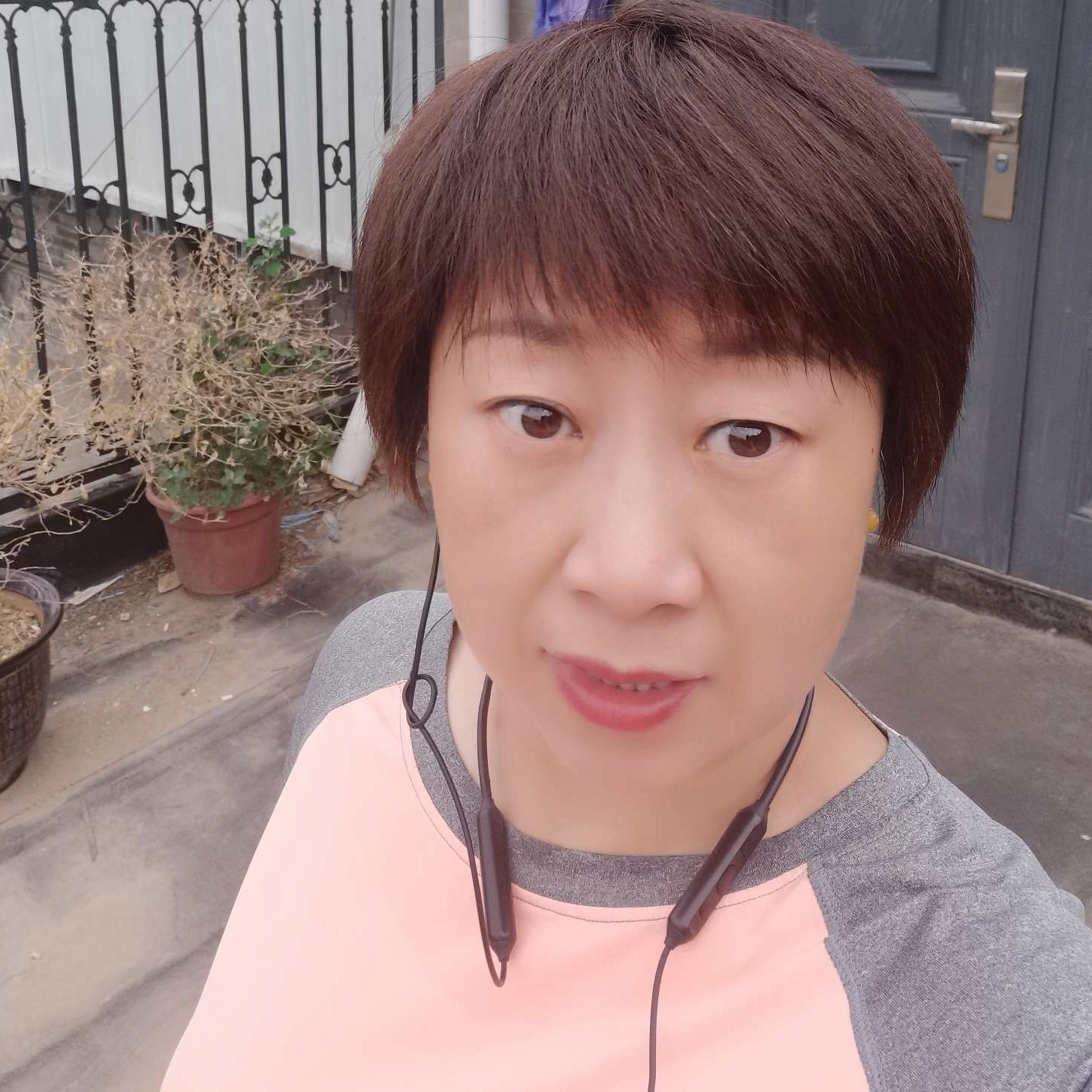 难过闻冬日的照片
