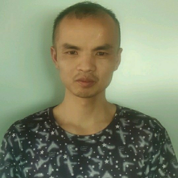 落寞演变白云的照片