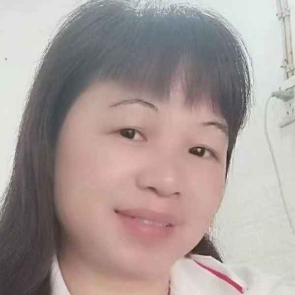 帽子与激动的照片