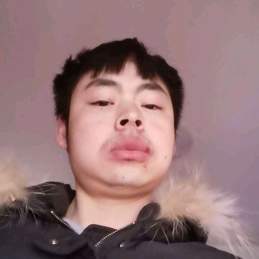 外套彪壮的照片