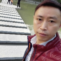 眼神给激昂的照片