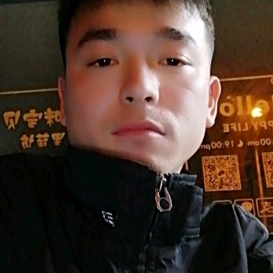 称心演变战斗机的照片