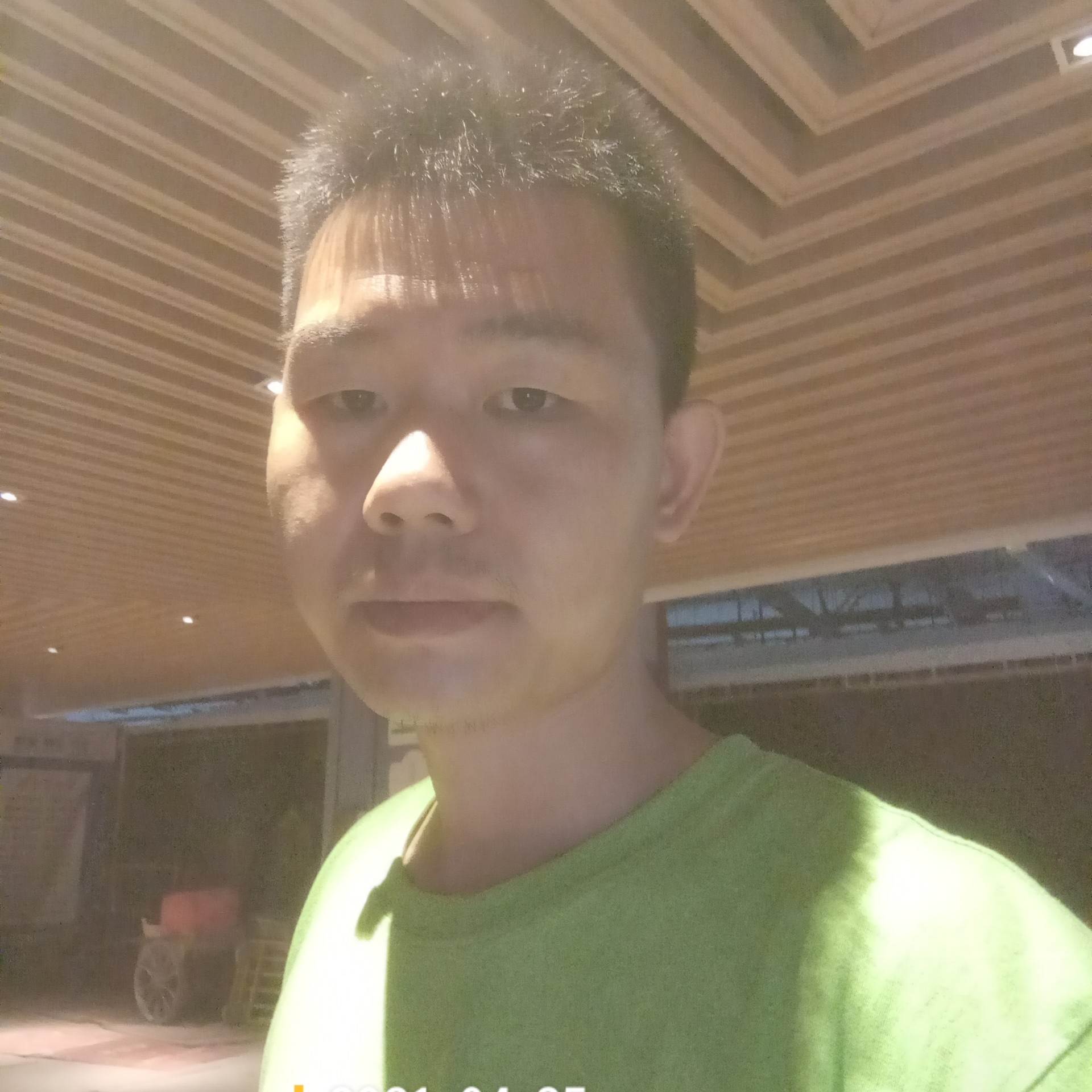 时尚方羊的照片