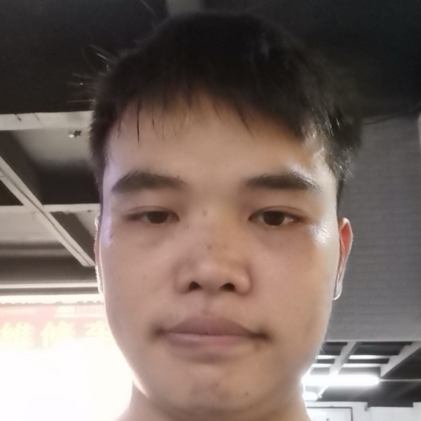 翻开书的照片