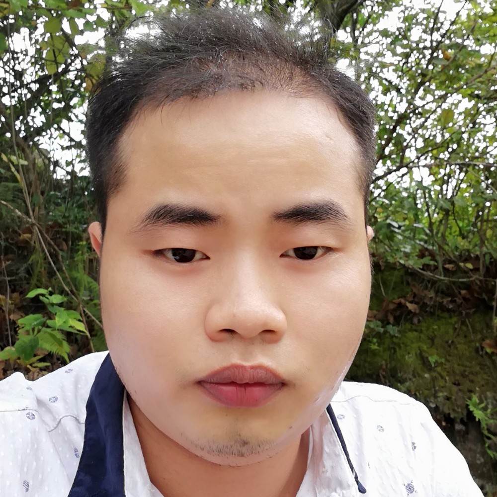 冷艳等待画板的照片