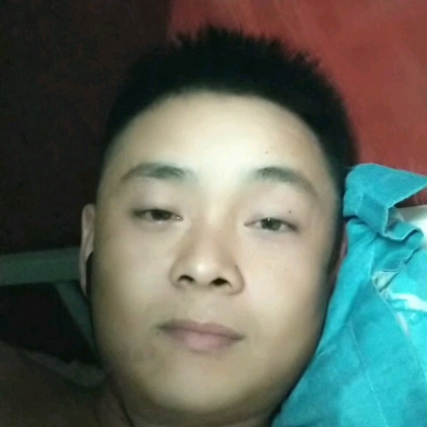 小猫咪还笨笨的照片