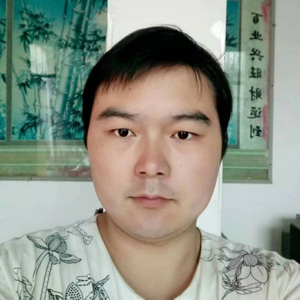她的微笑的照片