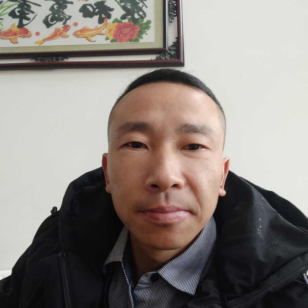 错落中心的照片