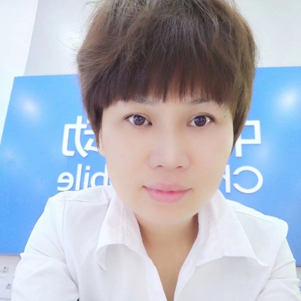 乡村姑娘的照片