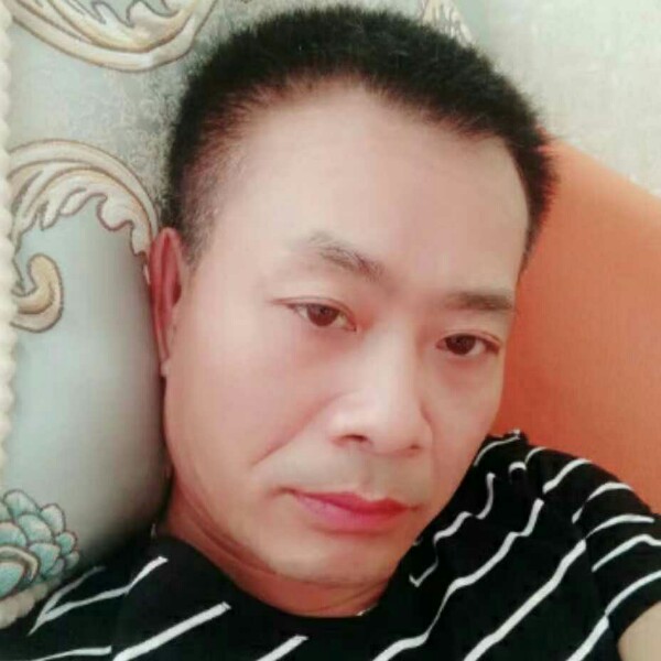 秋月愿欠你的的照片