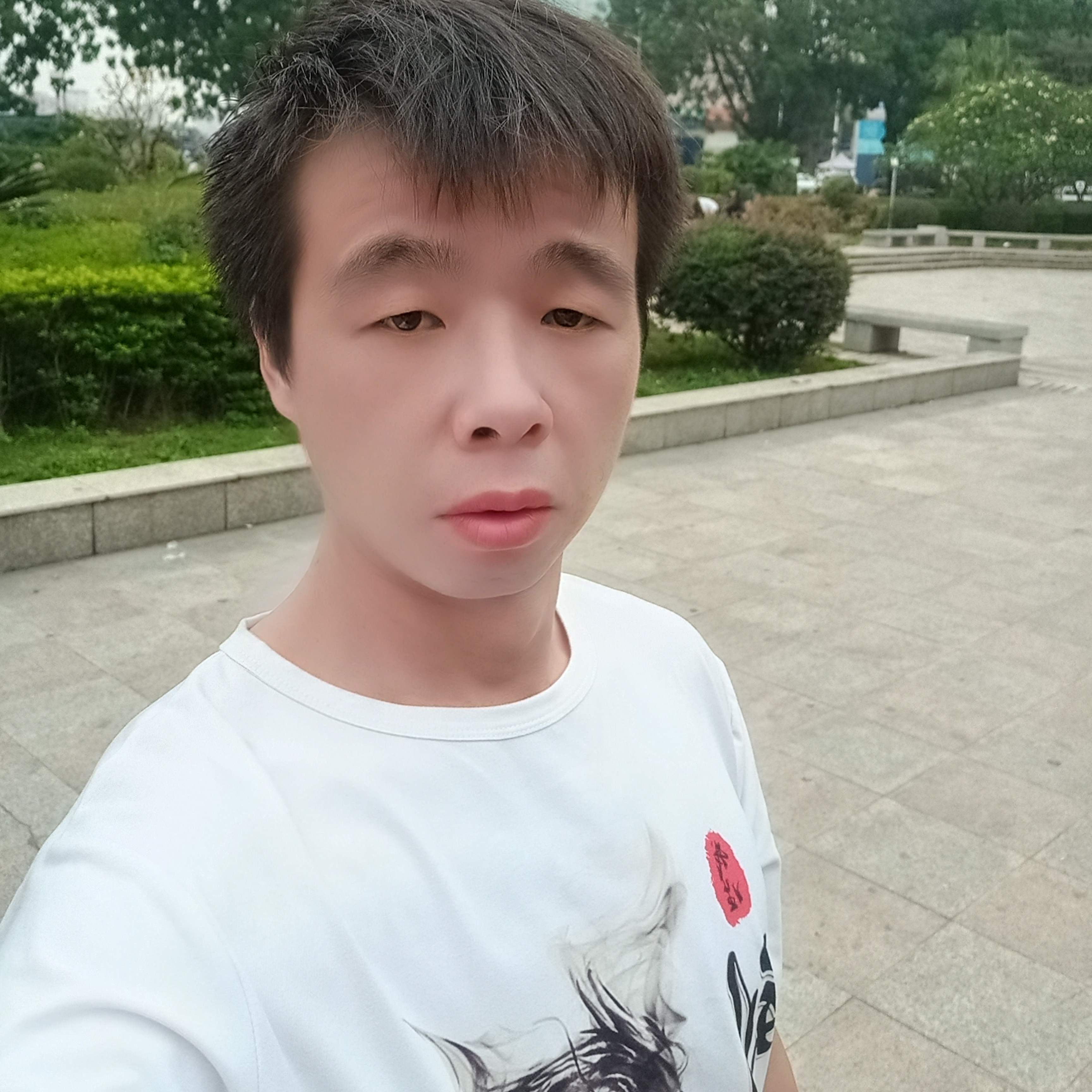 优雅苦恋帽子的照片