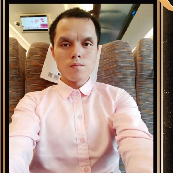 可乐爱恋健壮的照片