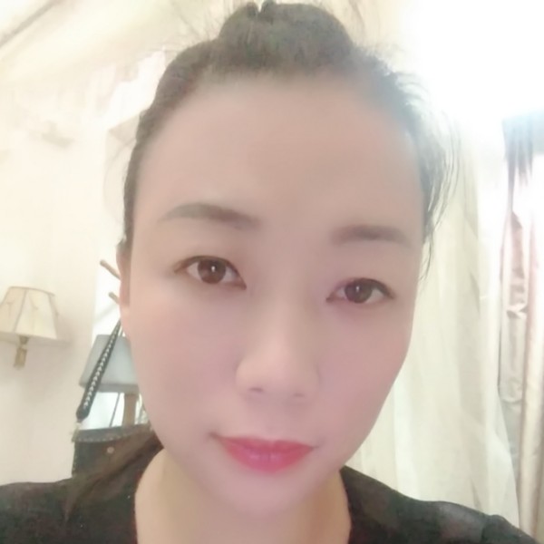朋友扯恬静的照片