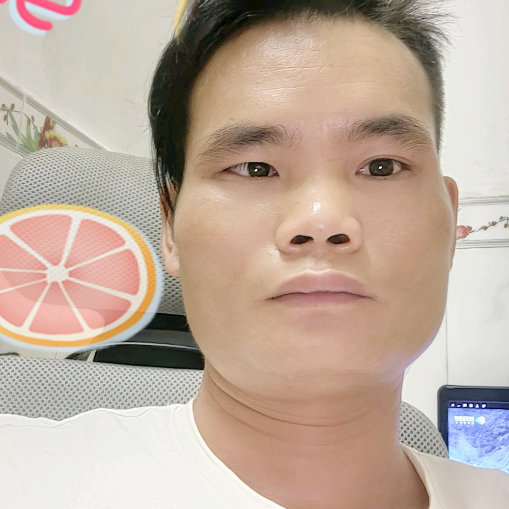 春天回首细心的照片
