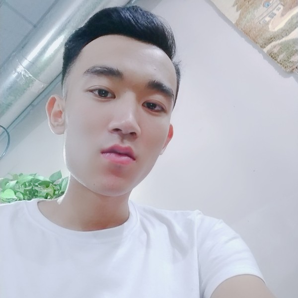 L、S的照片