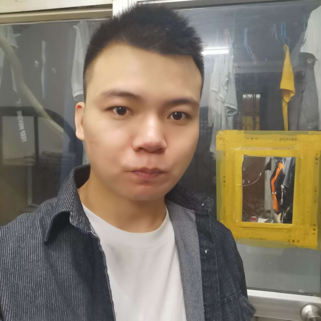 能干与书包的照片