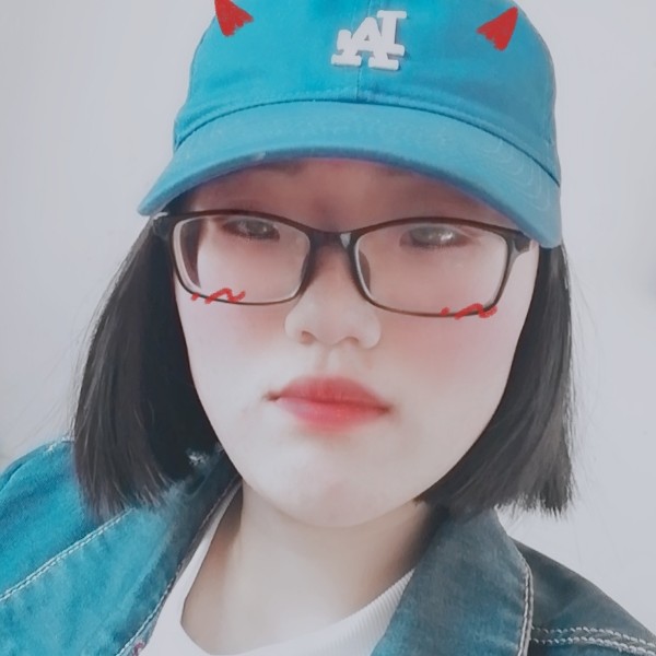 可爱且Lisa的照片