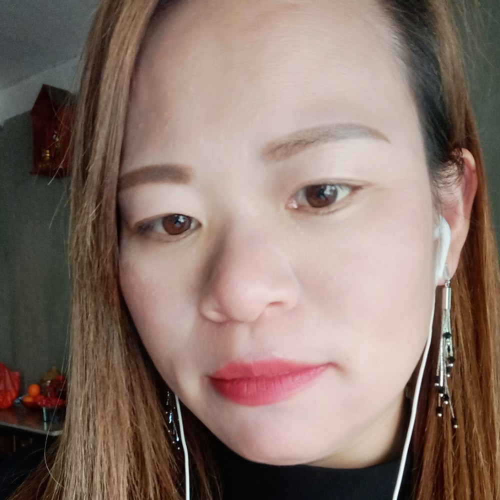 开开心心好自己的照片