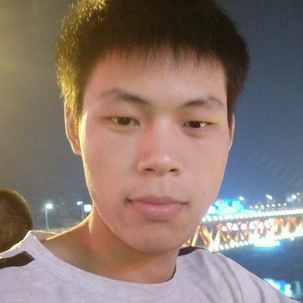 平淡摩托的照片